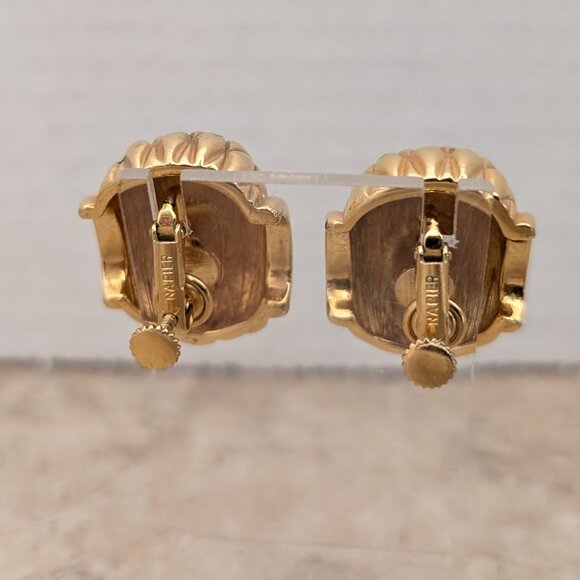 NAPIER Vintage Textured Smooth Gold Tone Screwback Clip On Earrings - Picture 3 of 11